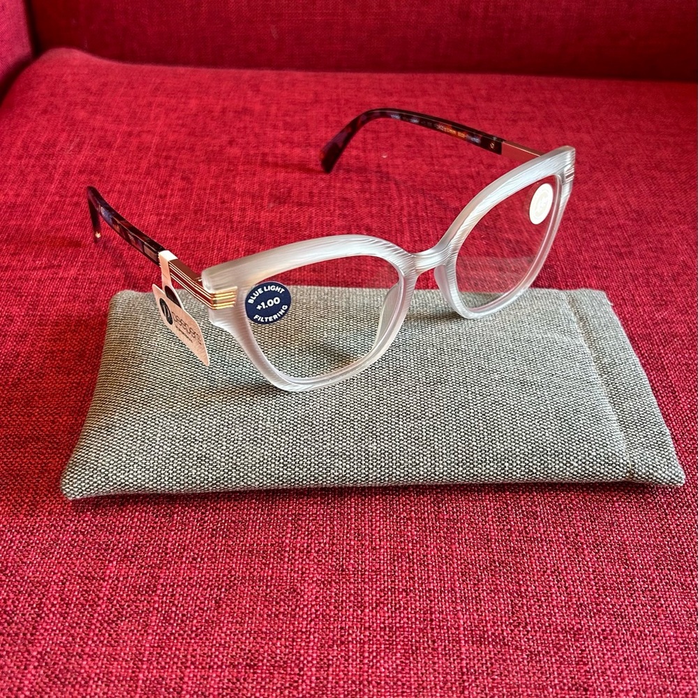 Peepers 1.0 Women's Marquee reading glasses